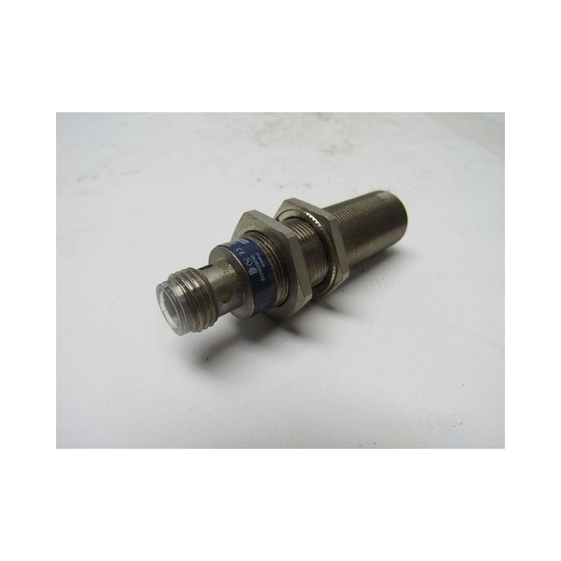 Met.indukt.dav.M18 24-240V AC/DC 8mm U20