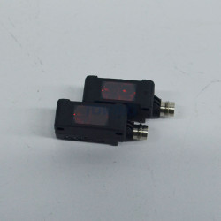 Built-in amplifier photoelectric sensor