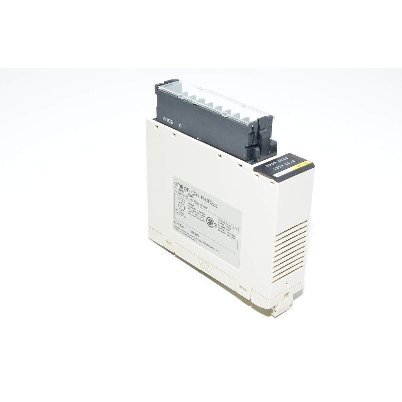 CJ1W-OC211 - Skaitmeninis 16 išvesties modulis