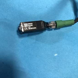 E3Z-R86 Omron Photoelectric Sensor | Reliable Automation Solution