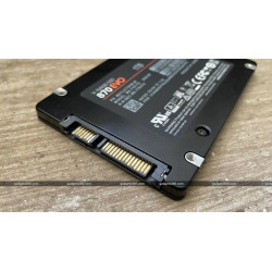 SAMSUNG 870 EVO 1TB SATA III SSD - Reliable Storage Solution