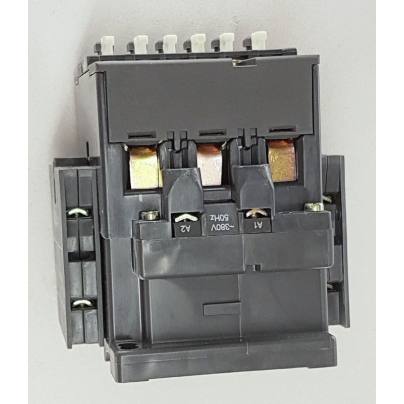 Pramoniniai magnetiniai kontaktoriai FC4 63A 400V